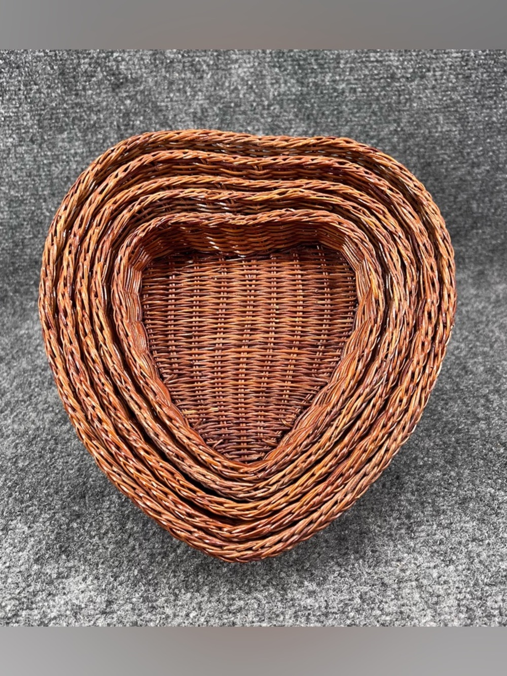 Set Of 5 Heart Nesting Wicker Baskets Rustic Vintage Brown Decor/Display Cottage